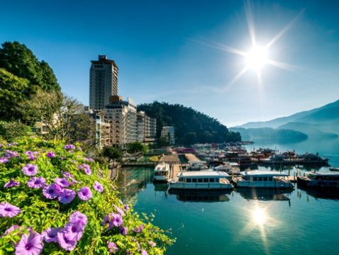 高雄+阿里山賞櫻(小火車)+日月潭+台北 5天奢華酒店美食之旅【全程五星級酒店】日月潭溫德姆溫泉酒店、高雄洲際/萬豪、嘉義福容VOCO酒店 4月出發