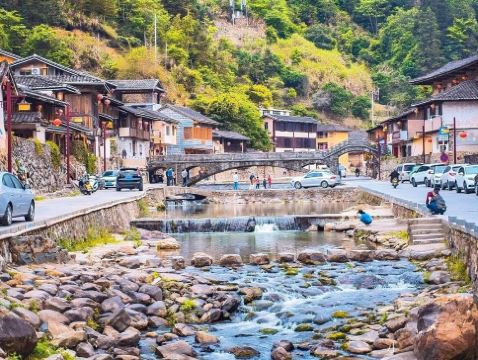 閩南雙世遺‧廈門 VIP小包團4天度假豪華團  南靖田螺坑土樓群、鼓浪嶼、漳州古城、一日自由活動x保證入住3晚廈門濱海凱悅尚萃酒店(尊享山景房)