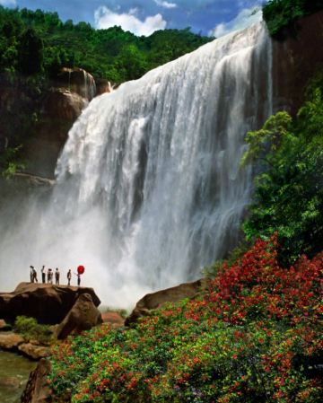 【奢宿美景‧深度貴州】VIP豪華小包團6天之旅《4人成行，免收旅行團服務費》夜遊黃果樹大瀑布、烏蒙大草原、赤水大瀑布、赤水竹海國家森林公園、烏江寨、丙安古鎮、茅台天釀景區、國臺酒廠