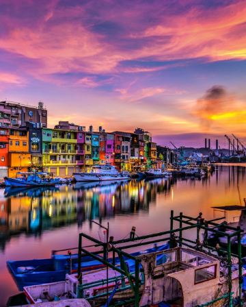 台北+宜蘭 礁溪 美景溫泉5天寫意之旅 八斗子車站、深澳漁港海天步道+潮境公園、正濱漁港彩色屋、淡水漁人碼頭、幾米廣場、全日自由活動