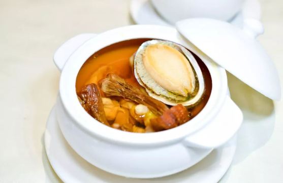 (位上)鮑魚海味燉鮮鳳