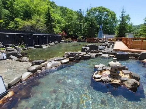 綠之風溫泉酒店