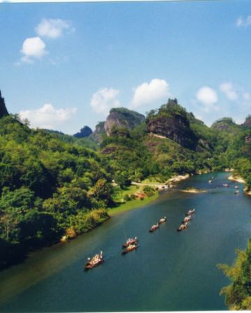 靈秀武夷.武夷山、福州4天純玩高鐵團 《世界自然與文化雙遺產》武夷山(天遊峰、九曲溪竹筏漂流、武夷宮、大紅袍景區、茶園採茶、製茶)、福州(西禪寺、上下杭景區、福道、三坊七巷)【保證廣東話導遊】