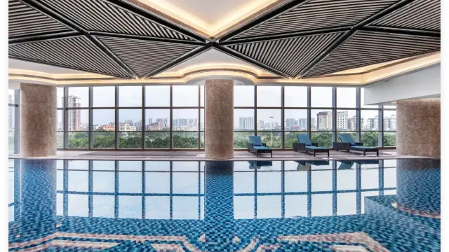 惠州皇冠假日酒店