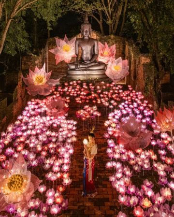 曼谷+芭堤雅5天玩樂之旅 《季節限定》全球最壯觀~Nasatta 燈光節(泰服體驗)、潮拍"丹莎飛機Cafe"