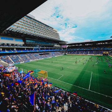 九州 J1甲級聯賽 +春日花祭 6天溫泉之旅   【保證入住1晚】長崎 Stadium City球場酒店(設有球場景觀之大浴場)、 J1甲級聯賽~長崎成功丸 vs 清水心跳 (包門票)、春の花祭