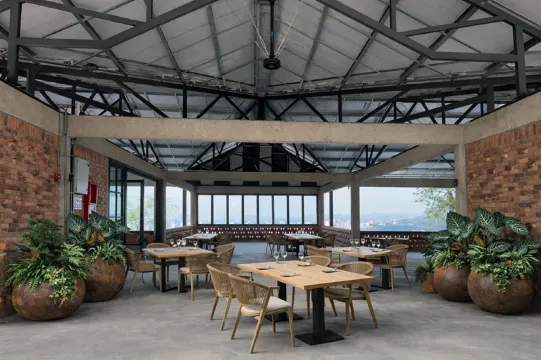 永安全新獨家夜景山頂餐廳Puncak ALOP~現代馬來風味料理