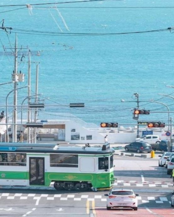 釜山4天周遊之旅 ※HillSpa韓式溫泉+汗蒸幕體驗、海雲台海岸列車、「沉浸式數碼藝術館」ArteMuseum、甘川洞文化村、P.Ark海景Cafe、海雲台電影大道、南浦洞＋BIFF廣場