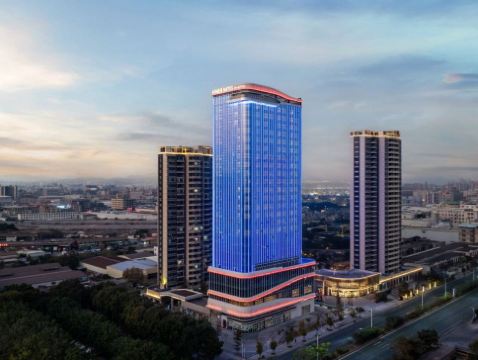 《「潮」汕迎春》《永安獨家》潮州希爾頓惠庭酒店 【新春潮式放題宴】【蠔仔砂鍋粥宴】【任食一人一鍋金牌牛肉火鍋】【一帆風順豐收宴】蓮花山大佛祈福  尋味鎮邦路美食街 潮州美食純玩4天團