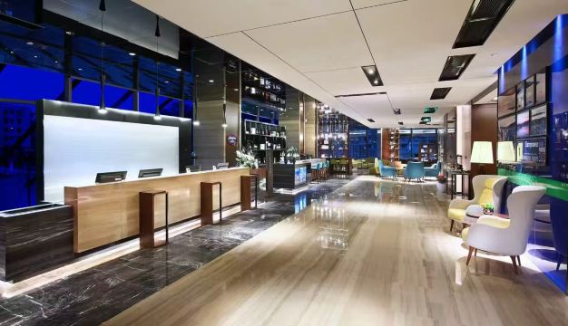 佛山三水希爾頓歡朋酒店