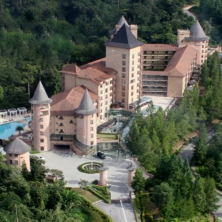 檳城+怡保+吉隆坡6天美食度假之旅《季節限定》吉隆坡DurianBB World品嚐各種榴槤、《永安獨家》The Chateau Spa & Wellness Resort城堡水療健康度假村