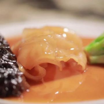 《鮑蔘翅肚鳳凰四重奏》石灣公仔街、順德漁人碼頭、紫荊西堤文創西街 【(位上)臻品花膠燴遼蔘+(位上)鮑魚海味燉鮮鳳宴】【北寄貝撈雞+(位上)濃湯翅盅仔雲吞宴】佛山肇慶純玩2天團