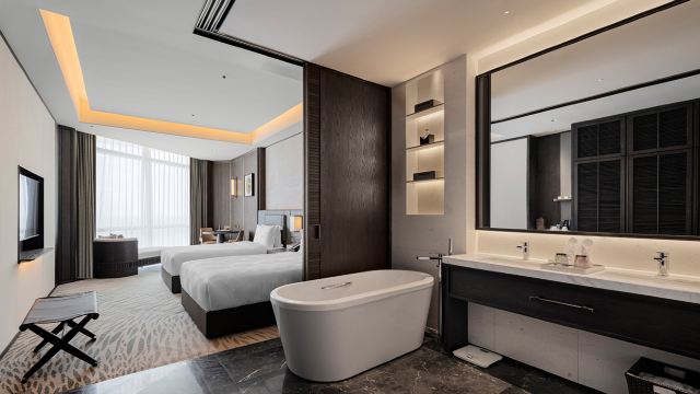 汕頭白天鵝酒店(約500呎豪華海景客房)