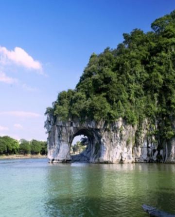 桂林、陽朔4天純玩高鐵團  興坪古鎮、山水遇農園、銀子岩、象鼻山、靖江王府、桂花公社(體驗DIY桂花糕)、車遊十里畫廊、東西巷、逍遙樓