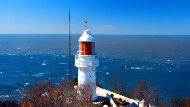 大連老鐵山風景區觀黃渤海分界線