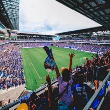 九州 J1甲級聯賽 +春日花祭 6天溫泉之旅   【保證入住1晚】長崎 Stadium City球場酒店(設有球場景觀之大浴場)、 J1甲級聯賽~長崎成功丸 vs 清水心跳 (包門票)、春の花祭