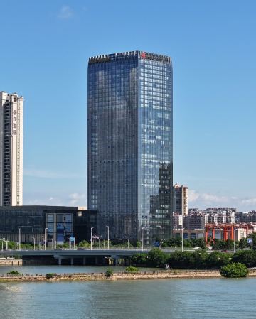 《皇牌潮州+璀璨天燈夜+高鐵》入住~汕頭MARRIOTT萬豪酒店 包廂享用【(位上)養顏花膠宴】【鮀城盛宴】【任食一人一鍋金牌牛肉火鍋】探索湘子橋日與夜 潮州純玩加班3天團