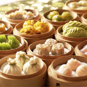 《嶺南文化探秘》嶺南小鎮「香市古鎮」、深圳四大名墟之一「觀瀾古墟 」、歐陸童話小鎮「梅拉尼亞小鎮」【任點任食點心宴】【東昇脆肉鯇鮮香嫩滑粥底火鍋宴】深圳東莞純玩2天團