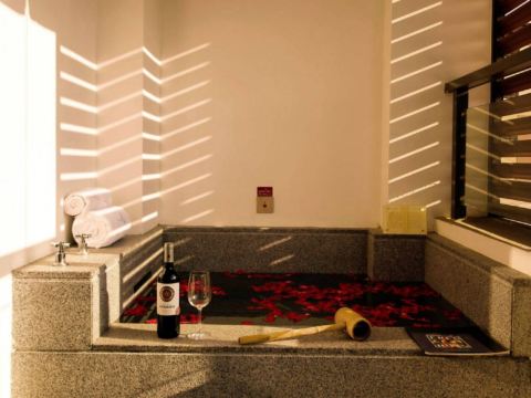 獨立私家溫泉泡池露臺客房