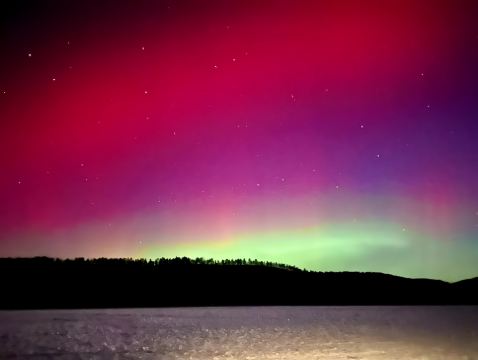 漠河追極光‧呼倫貝爾、滿洲里、哈爾濱東北深度8天純玩之旅   中國北極村漠河、連續2晚追尋北極光、呼倫貝爾大草原(乘吉普車穿越)、額爾古納濕地、大興安嶺森林、敖魯古雅部落親密接觸馴鹿、船遊黑龍江