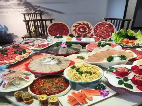 四川鴛鴦火鍋(任飲任食)