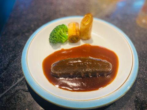 秘製蔥燒原條大連海參(位上)宴