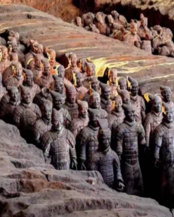 古都探秘·華彩長安 西安深度文化6天純玩直航團  秦始皇兵馬俑、秦始皇陵銅車馬博物館、大明宮國家遺址公園、白鹿原影視城、觀看實景演出《二虎守長安》、袁家村關中民俗體驗地、小雁塔、西安博物院