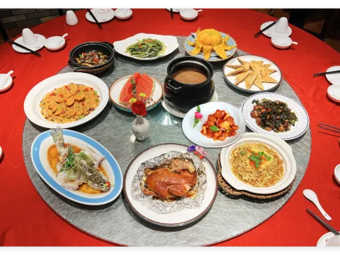 非遺獲獎美食:海沙煨果園走地靚雞+招牌首創焗南瓜宴