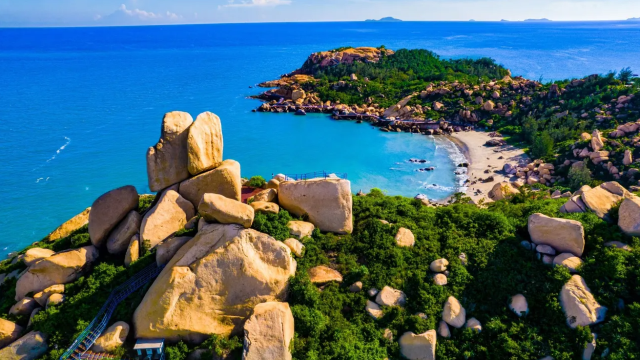 那琴半島地質海洋公園