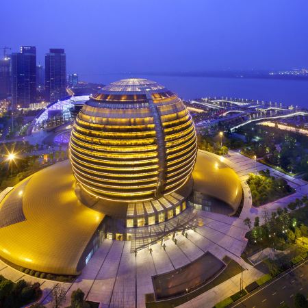 杭州+上海+無錫+蘇州6天團·《平玩》【保證入住上海外灘黃金地段奢華酒店~外灘茂悅大酒店、杭州地標建築金球酒店~杭州洲際酒店】