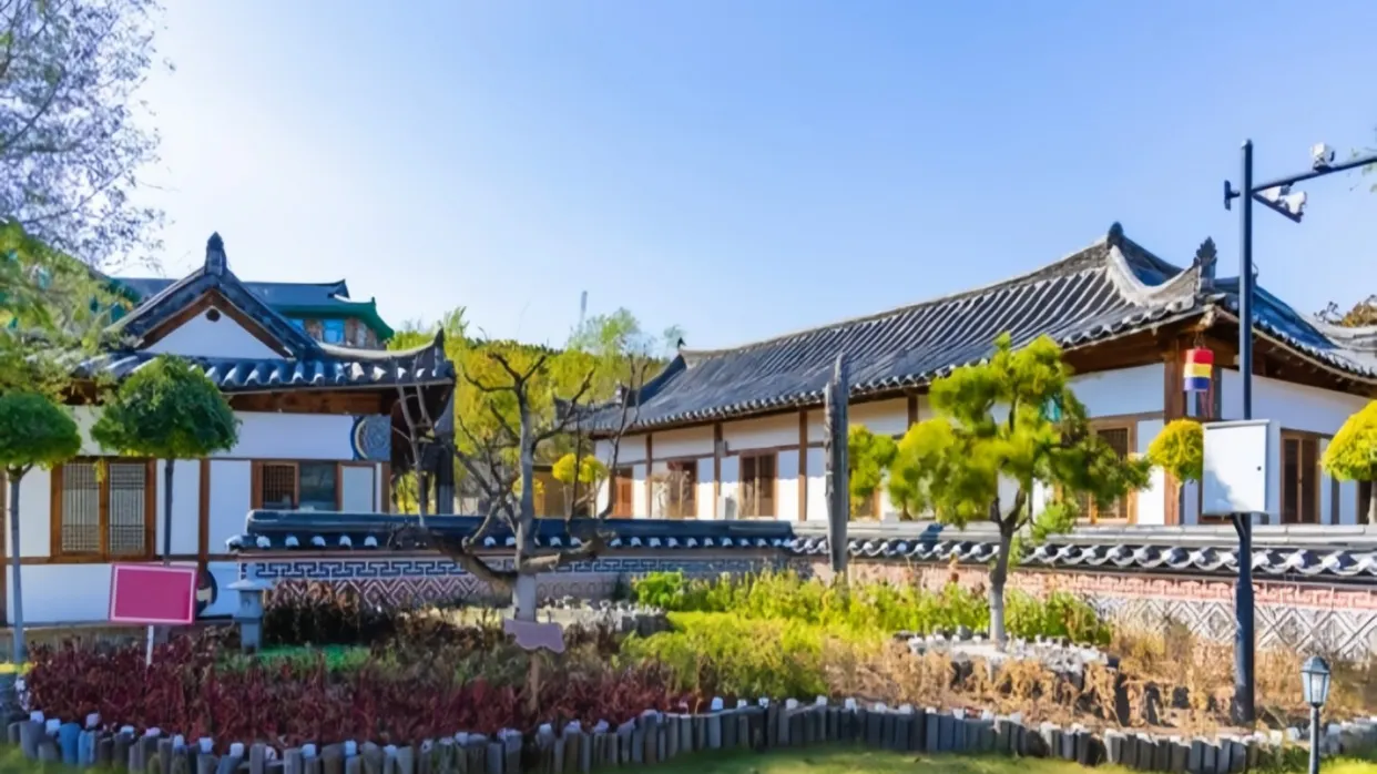 朝鮮民族風情園