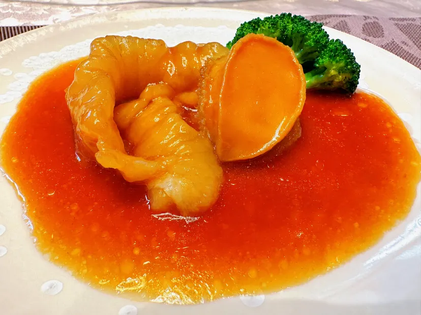 (位上)黑松露鮑魚扣花膠