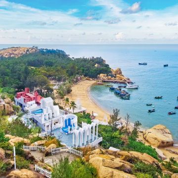 台山2天團·《希臘風情小鎮》保證入住2025年全新開業台山那琴半島地質海洋公園海景酒店(約700呎海景露台客房)