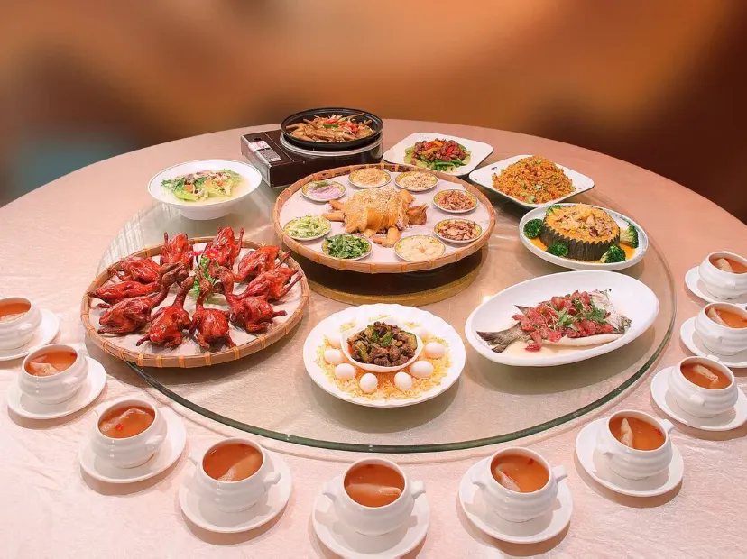 《中山全鴿宴》【(位上)濃鴿湯浸大花膠+(保證每人1隻)網紅爆汁紅燒乳鴿宴】