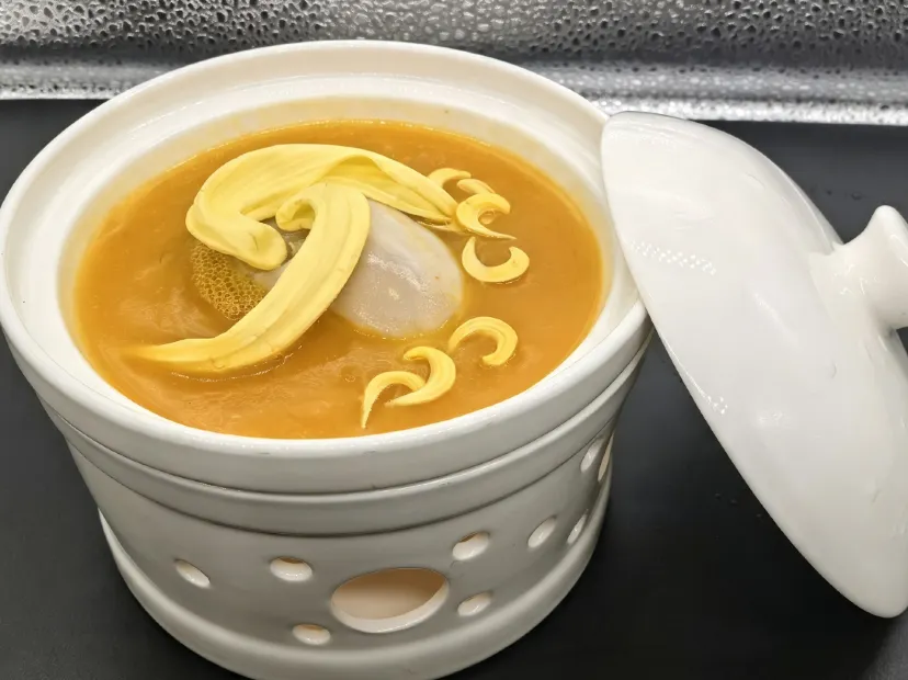 (位上)菊花金湯銀翅浸金蠔+(位上)花菇鮑汁燴海參