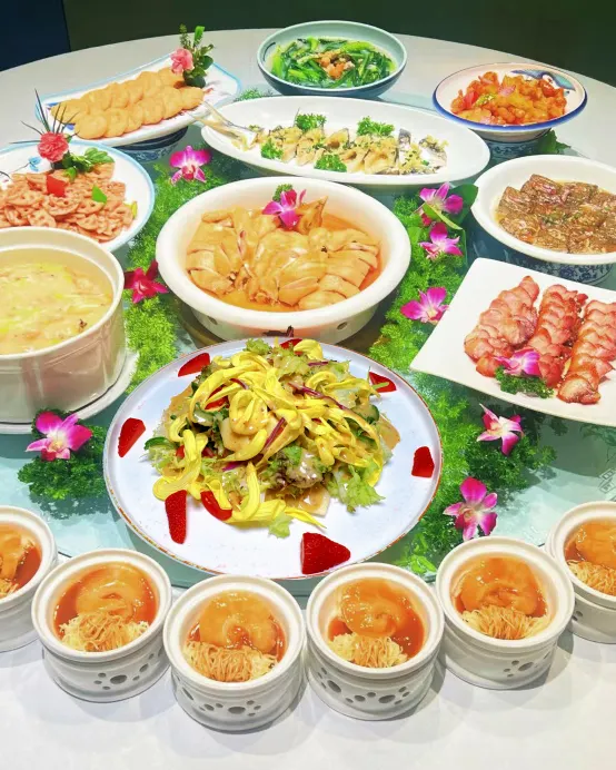 中山+佛山2天團·《食足四餐~鮑參翅肚燕五重奏+星級酒店》國際品牌~中山Le Méridien保利艾美酒店