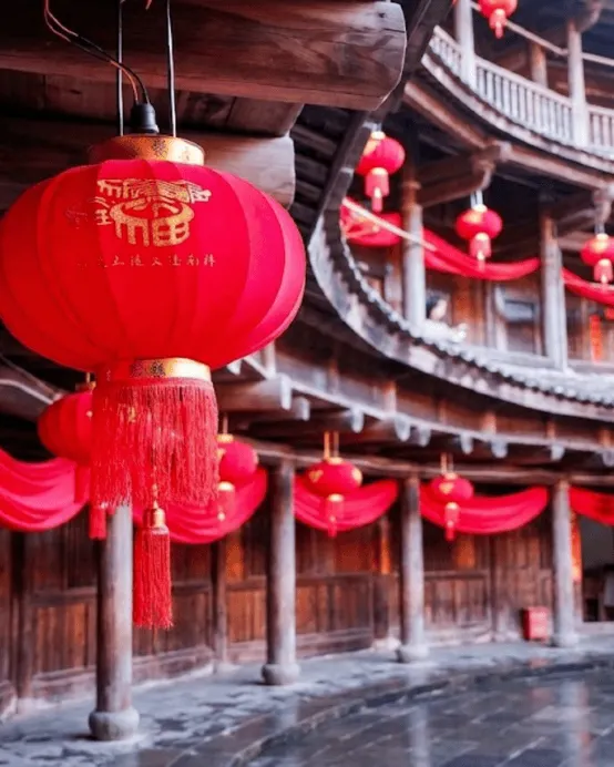 福建4天團·🧧春節福建土樓過大年🧧閩南新年風情4天純玩直航團 《世界文化遺產》南靖土樓群、DIY小土樓、放春節煙花、土樓篝火煙花晚會、雲水謠古鎮、漳州水仙花海、梅林古鎮賞梅花、園博苑賞鬱金香花展、閩南傳奇秀