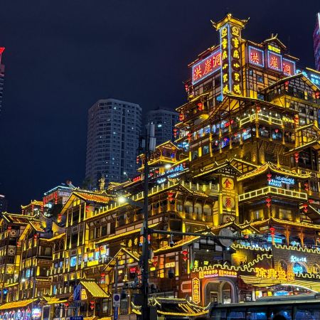 長江三峽+武漢+宜昌+重慶7天團·<2026年8月首航下水>《長江行‧極光號》(住5-6樓臻選江景露台房) 三峽大壩升船機、白鶴梁水下博物館、《烽煙三國》大型實景演出、三峽之巔、三峽車溪民俗景區、仙桃夢裡水鄉、洪崖洞吊腳樓 長江三峽+武漢+宜昌+重慶7天團·<2026年8月首航下水>《長江行‧極光號》(住5-6樓臻選江景露台房) 三峽大壩升船機、白鶴梁水下博物館、《烽煙三國》大型實景演出、三峽之巔、三峽車溪民俗景區、仙桃夢裡水鄉、洪崖洞吊腳樓