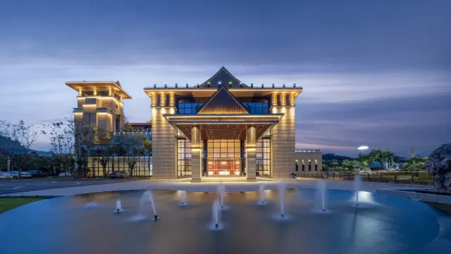 韶關翁源龍泰翁山源温泉城