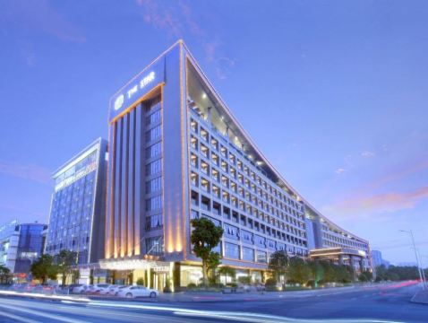 江門+肇慶2天團·《肇慶四大自助餐》保證入住肇慶星酒店【雪花肥牛自助烤肉火鍋】【酒店豐富自助午餐+海鮮豐富自助晚餐】