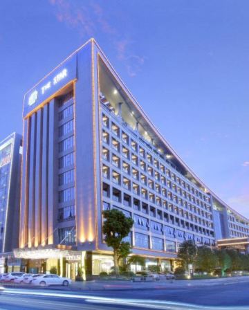 江門+肇慶2天團·《肇慶四大自助餐》保證入住肇慶星酒店【雪花肥牛自助烤肉火鍋】【酒店豐富自助午餐+海鮮豐富自助晚餐】