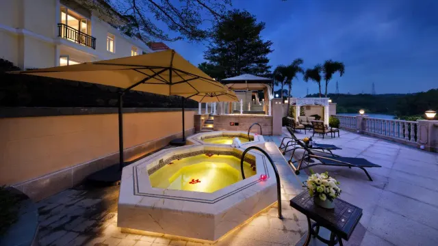 塘廈三正半山酒店温泉