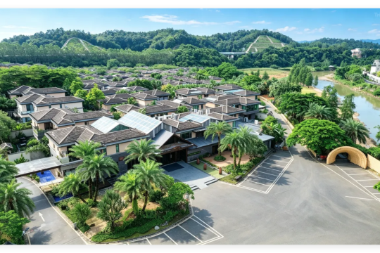 清遠2天團·《永安獨家》清遠香草裏溫泉療愈莊園(獨立溫泉池別墅房)【水庫大頭魚三食宴】【紅燒乳鴿+五指毛桃鴿子湯宴】清遠純玩2天團