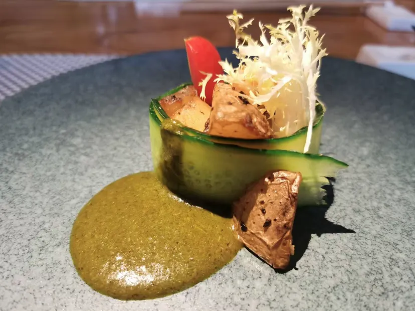 位上精緻分子料理