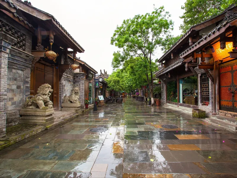 成都寬窄巷子的老城街景與秋日街頭