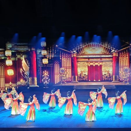 佛山+中山2天團·《平玩》廣東千古情(漫步悠悠古城、欣賞震撼表演)、佛山公仔街【(位上)金湯雜糧浸鮑魚+蒜蓉蒸湛江生蠔宴】中山佛山平玩2天團