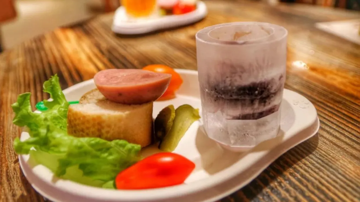 伏爾加莊園~冰杯伏特加+俄式小食