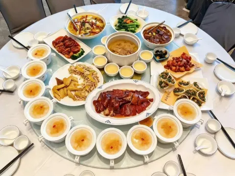 (位上)養顏南瓜西米燕窩+陳皮古法燒鵝宴