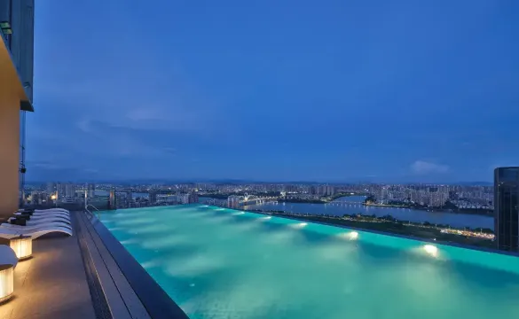 酒店無邊際泳池