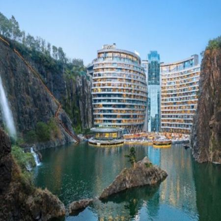 上海+南京+杭州+無錫6天團·《平玩》奢華酒店住宿系列~保證入住1晚~上海洲際深坑酒店、4晚國際品牌豪華酒店、南京(佛教名山~牛首山、大報恩寺遺址公園)、杭州(西湖、城隍閣)、烏鎮西柵(住宿景區1晚)、無錫、上海【全程不設自費】